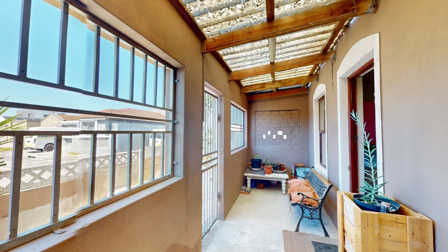 3 Bedroom Property for Sale in Rondevlei Park Western Cape